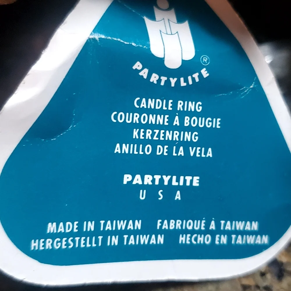 Partylite P0605 NWT "Castlebury" Floral Ring For 6" Candle - Picture 3 of 5
